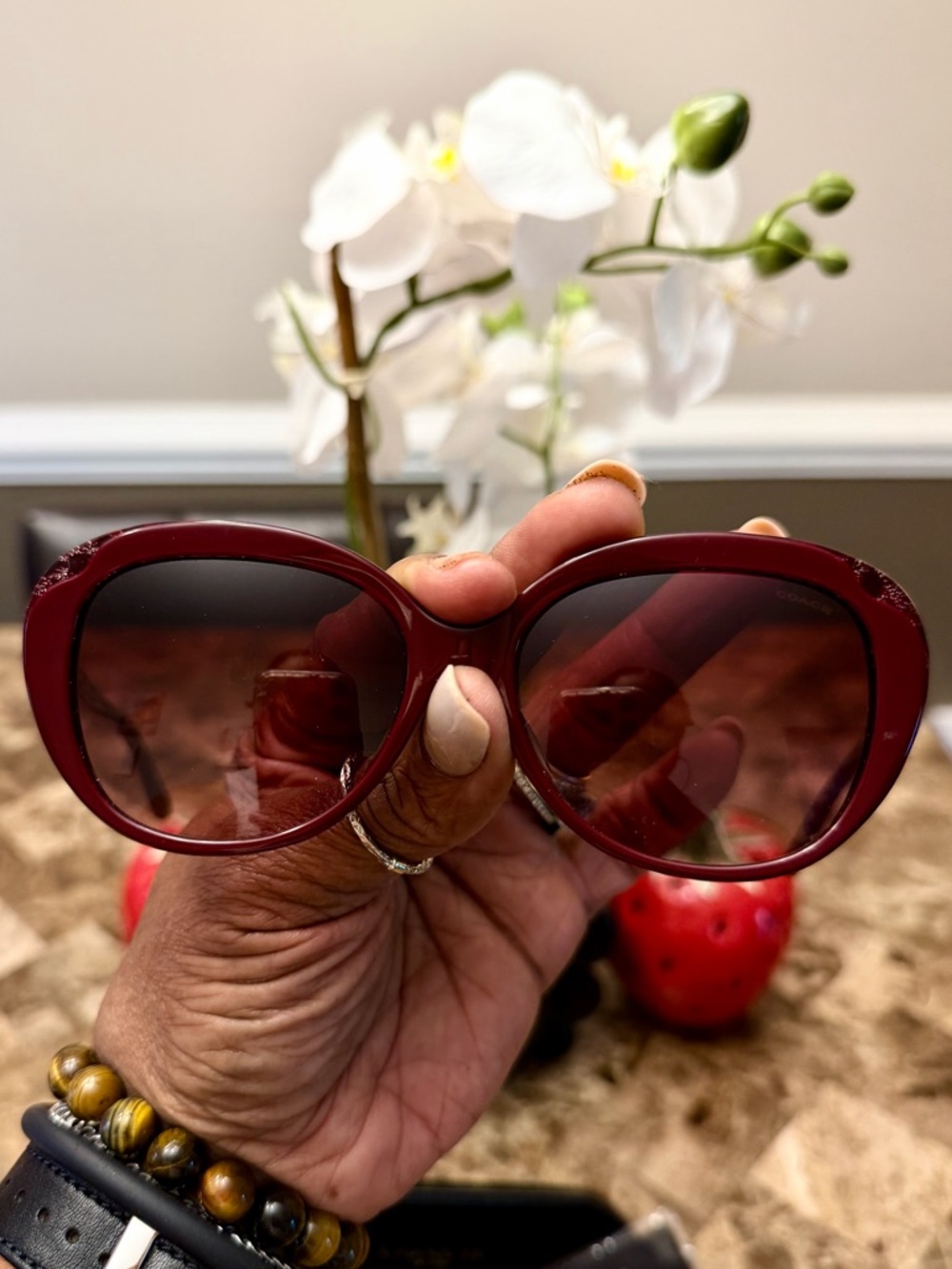 ⭐️⭐️Coach HC8358F (Burgundy Glitter Sig C) Sunglasses Full Inclusion - Picture 10 of 15